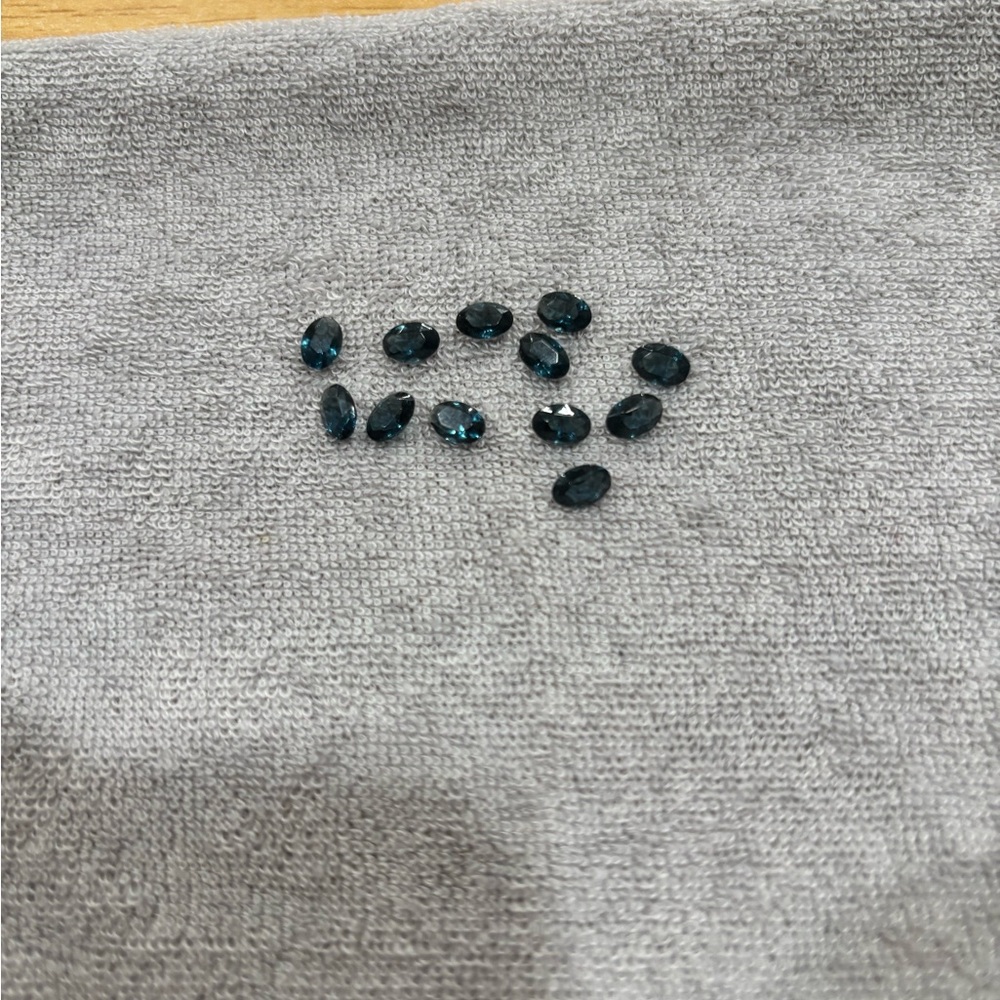 Elegant blue/turquoise Gemstones